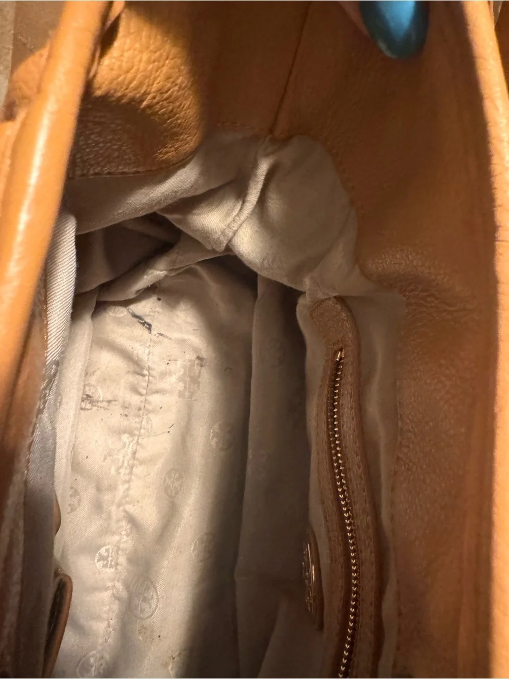 Tory Burch Amanda Beige Leather Tote with Gold Hardware